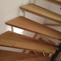 Kundenprojekt: Treppenstufen aus Eiche-Leimholz natur geölt!